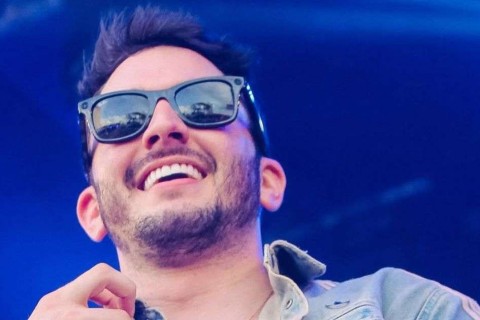 Jonas Esticado termina maratona de 10 shows no Carnaval