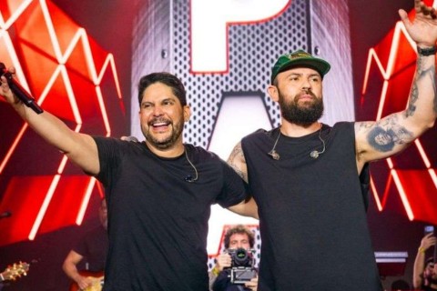 Jorge e Mateus escolheram o Carnaval de Salvador para realizar o último show da carreira antes do hiato; saiba como foi