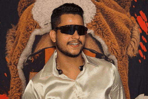 Mikael Santos celebra amor e apoio da mãe nas redes